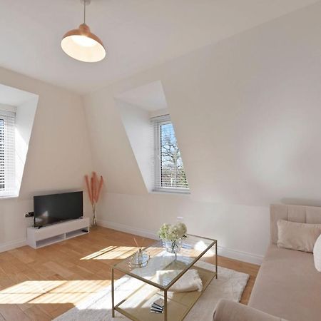 Spacious One Bed Loft Apartment Birchanger エクステリア 写真
