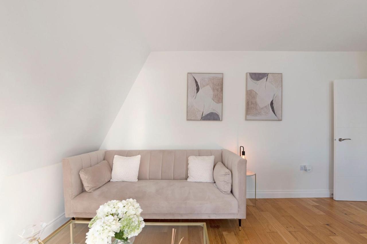 Spacious One Bed Loft Apartment Birchanger エクステリア 写真